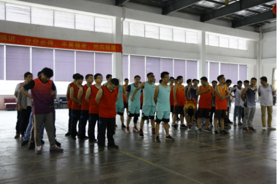 “奮斗的青春”——2019年五四籃球友誼賽開幕