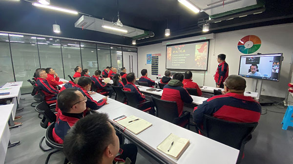 蓄勢(shì)整裝待發(fā)，踐行精益運(yùn)營(yíng) ——摩托車公司2022年軍令狀簽訂儀式